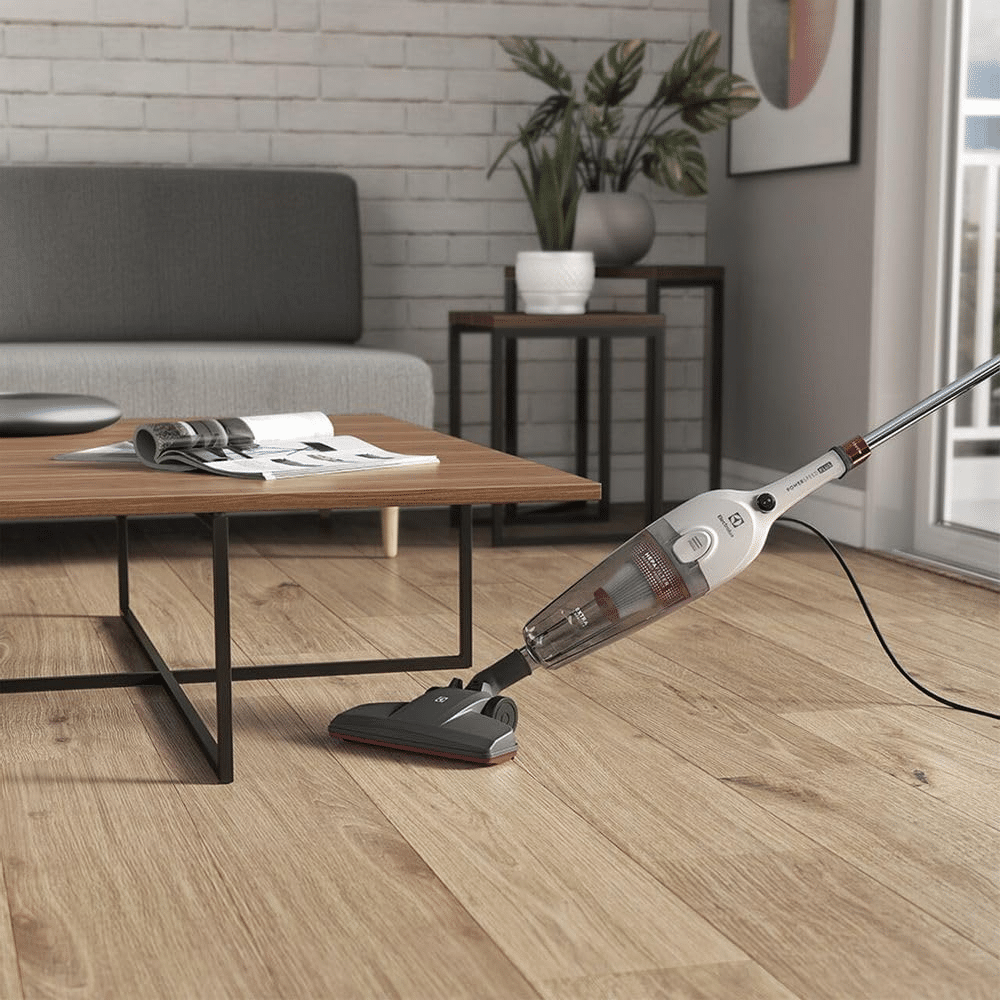 Aspirador pó vertical com fio portátil de mão 2 em 1 1450W cabo 5m capacidade 1,6L filtro HEPA Electrolux STK14 B 127v